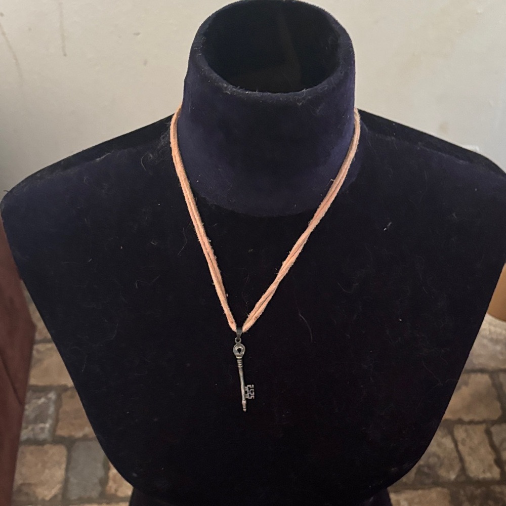 Vintage Cris Sterling Silver 925 Key Pendant Necklace